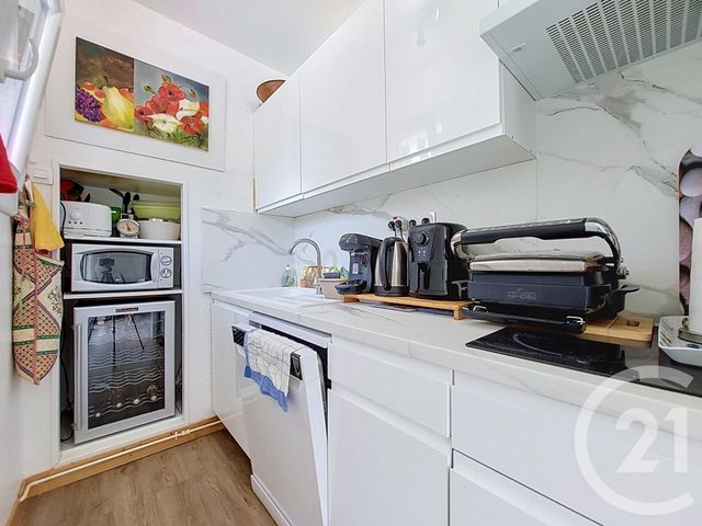 Appartement T2 à vendre - 2 pièces - 33.6 m2 - LE BARCARES - 66 - LANGUEDOC-ROUSSILLON - Century 21 Zénith
