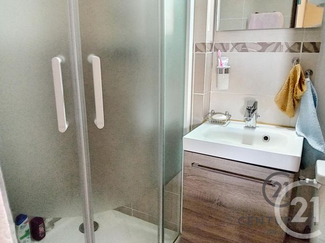 Appartement T2 à vendre - 2 pièces - 28.0 m2 - LE BARCARES - 66 - LANGUEDOC-ROUSSILLON - Century 21 Zénith Appartement T2 à vendre - 2 pièces - 28.0 m2 - LE BARCARES - 66 - LANGUEDOC-ROUSSILLON - Century 21 Zénith