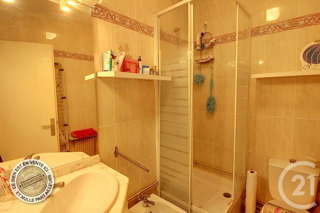 Studio à vendre - 1 pièce - 28.42 m2 - LE BARCARES - 66 - LANGUEDOC-ROUSSILLON - Century 21 Zénith Studio à vendre - 1 pièce - 28.42 m2 - LE BARCARES - 66 - LANGUEDOC-ROUSSILLON - Century 21 Zénith
