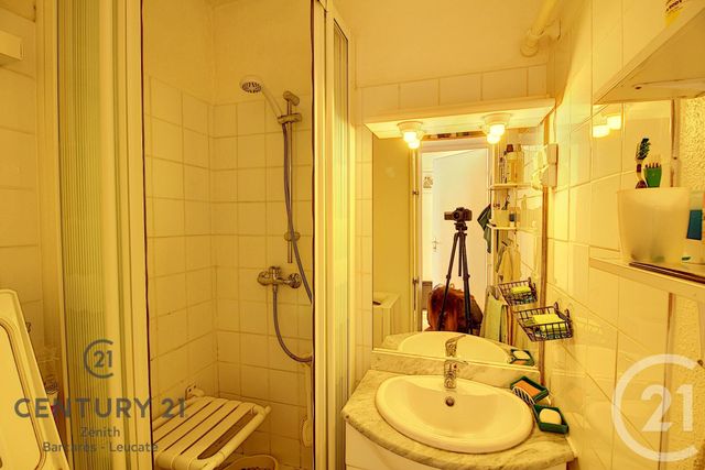 Appartement T2 à vendre - 2 pièces - 27.0 m2 - LE BARCARES - 66 - LANGUEDOC-ROUSSILLON - Century 21 Zénith Appartement T2 à vendre - 2 pièces - 27.0 m2 - LE BARCARES - 66 - LANGUEDOC-ROUSSILLON - Century 21 Zénith