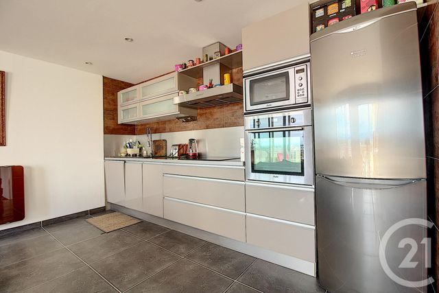 Appartement T3 à vendre - 3 pièces - 60.0 m2 - LE BARCARES - 66 - LANGUEDOC-ROUSSILLON - Century 21 Zénith Appartement T3 à vendre - 3 pièces - 60.0 m2 - LE BARCARES - 66 - LANGUEDOC-ROUSSILLON - Century 21 Zénith