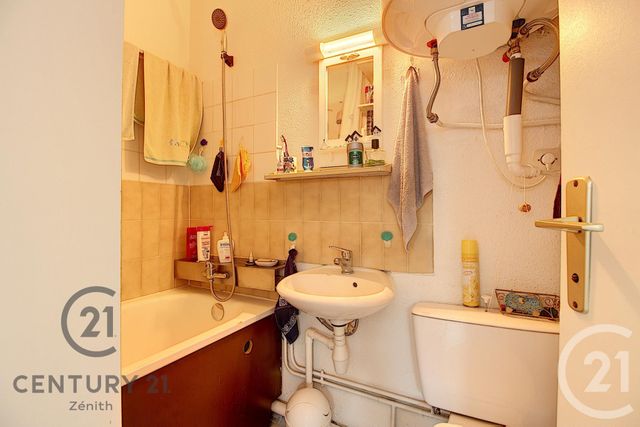 Appartement F1 à vendre - 1 pièce - 29.0 m2 - LE BARCARES - 66 - LANGUEDOC-ROUSSILLON - Century 21 Zénith Appartement F1 à vendre - 1 pièce - 29.0 m2 - LE BARCARES - 66 - LANGUEDOC-ROUSSILLON - Century 21 Zénith