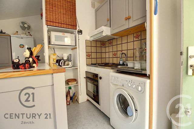 Appartement F1 à vendre - 1 pièce - 29.0 m2 - LE BARCARES - 66 - LANGUEDOC-ROUSSILLON - Century 21 Zénith Appartement F1 à vendre - 1 pièce - 29.0 m2 - LE BARCARES - 66 - LANGUEDOC-ROUSSILLON - Century 21 Zénith