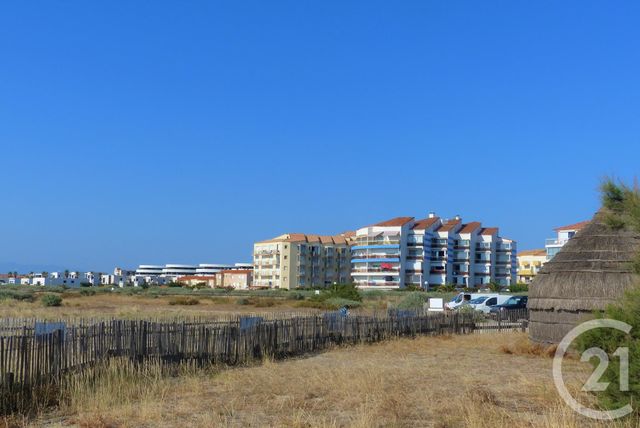 Studio Cabine à vendre - 1 pièce - 22.7 m2 - LE BARCARES - 66 - LANGUEDOC-ROUSSILLON - Century 21 Zénith Studio Cabine à vendre - 1 pièce - 22.7 m2 - LE BARCARES - 66 - LANGUEDOC-ROUSSILLON - Century 21 Zénith