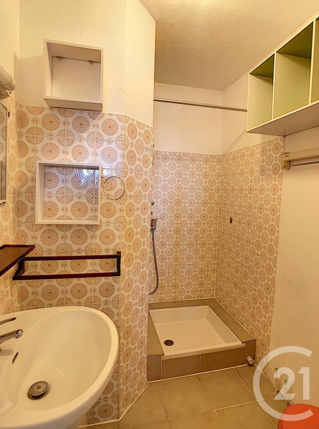 Afficher la photo en grand Appartement T2 à vendre - 2 pièces - 30.0 m2 - LE BARCARES - 66 - LANGUEDOC-ROUSSILLON - Century 21 Zénith