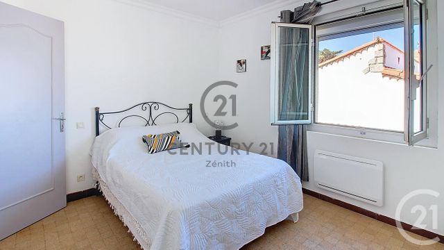 Afficher la photo en grand Appartement F4 à vendre - 4 pièces - 81.0 m2 - LE BARCARES - 66 - LANGUEDOC-ROUSSILLON - Century 21 Zénith
