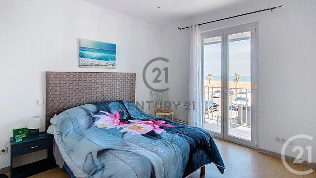 Afficher la photo en grand Appartement F4 à vendre - 4 pièces - 81.0 m2 - LE BARCARES - 66 - LANGUEDOC-ROUSSILLON - Century 21 Zénith