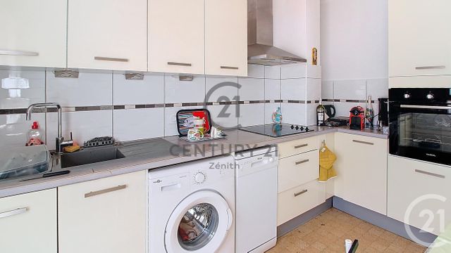 Afficher la photo en grand Appartement F4 à vendre - 4 pièces - 81.0 m2 - LE BARCARES - 66 - LANGUEDOC-ROUSSILLON - Century 21 Zénith