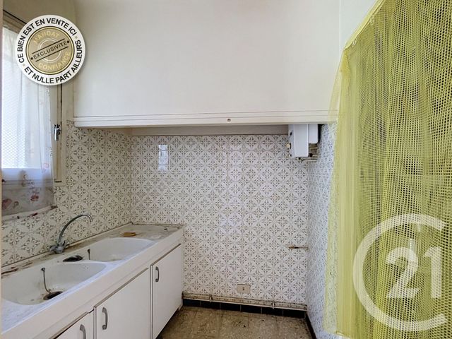 maison à vendre - 7 pièces - 110.0 m2 - ST LAURENT DE LA SALANQUE - 66 - LANGUEDOC-ROUSSILLON - Century 21 Zénith