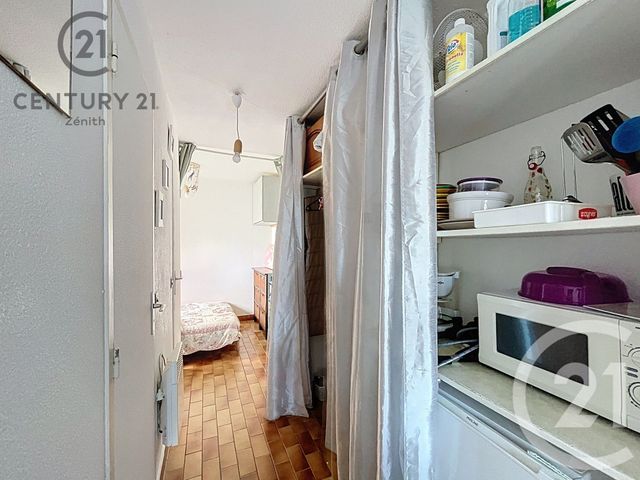 Afficher la photo en grand Appartement Studio cabine à vendre - 2 pièces - 27.02 m2 - LE BARCARES - 66 - LANGUEDOC-ROUSSILLON - Century 21 Zénith