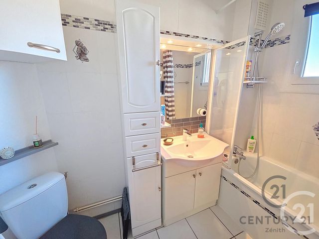 Appartement T2 à vendre - 2 pièces - 27.75 m2 - LE BARCARES - 66 - LANGUEDOC-ROUSSILLON - Century 21 Zénith