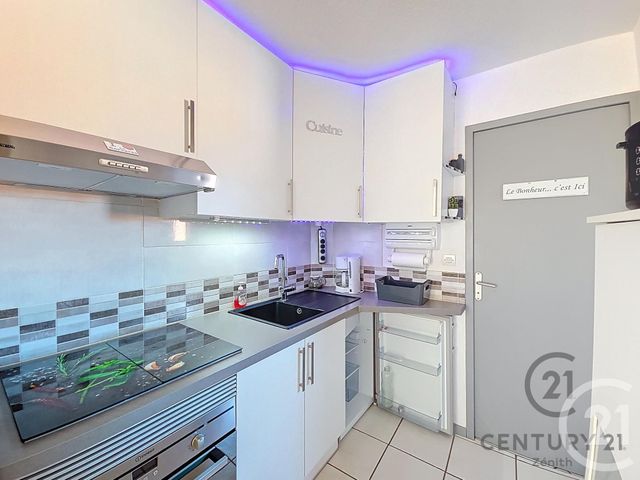 Appartement T2 à vendre - 2 pièces - 27.75 m2 - LE BARCARES - 66 - LANGUEDOC-ROUSSILLON - Century 21 Zénith
