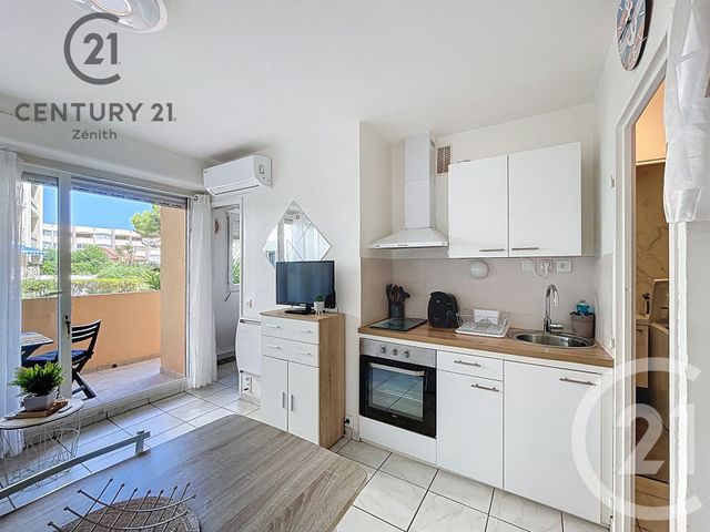 Afficher la photo en grand Appartement F2 à vendre - 2 pièces - 29.05 m2 - LEUCATE - 11 - LANGUEDOC-ROUSSILLON - Century 21 Zénith