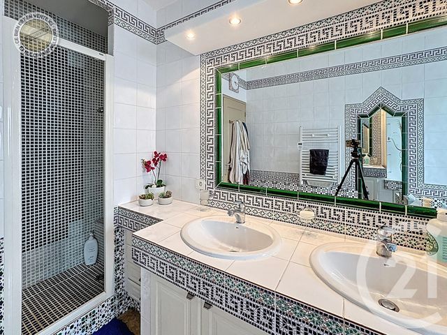 maison à vendre - 6 pièces - 159.36 m2 - ST LAURENT DE LA SALANQUE - 66 - LANGUEDOC-ROUSSILLON - Century 21 Zénith