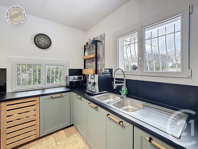 maison à vendre - 6 pièces - 159.36 m2 - ST LAURENT DE LA SALANQUE - 66 - LANGUEDOC-ROUSSILLON - Century 21 Zénith