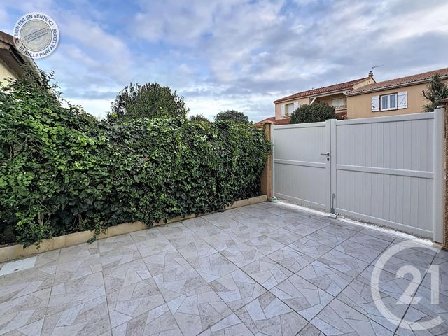 maison à vendre - 6 pièces - 159.36 m2 - ST LAURENT DE LA SALANQUE - 66 - LANGUEDOC-ROUSSILLON - Century 21 Zénith
