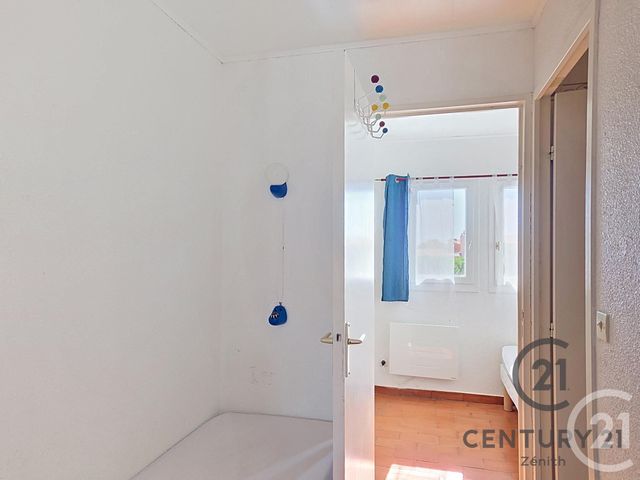 Appartement T2 à vendre - 2 pièces - 31.5 m2 - LE BARCARES - 66 - LANGUEDOC-ROUSSILLON - Century 21 Zénith