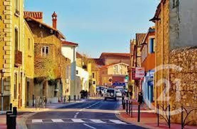 maison à vendre - 3 pièces - 51.18 m2 - ST LAURENT DE LA SALANQUE - 66 - LANGUEDOC-ROUSSILLON - Century 21 Zénith