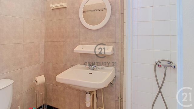 Appartement F4 à vendre - 7 pièces - 85.0 m2 - LEUCATE - 11 - LANGUEDOC-ROUSSILLON - Century 21 Zénith