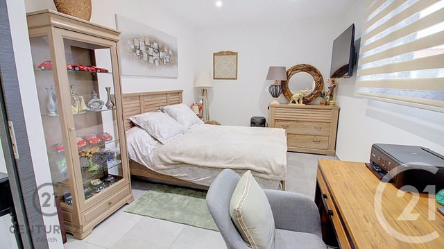 maison à vendre - 4 pièces - 137.0 m2 - ST LAURENT DE LA SALANQUE - 66 - LANGUEDOC-ROUSSILLON - Century 21 Zénith