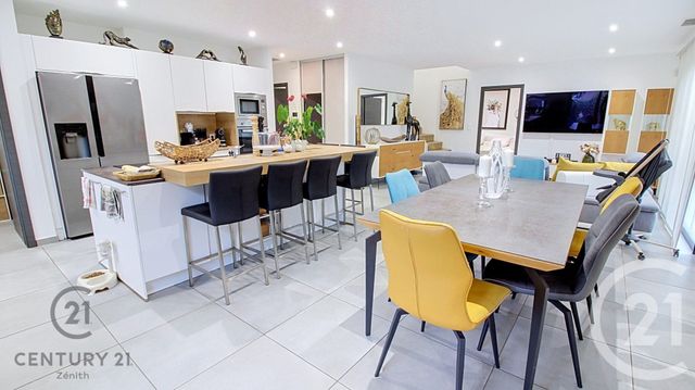 maison à vendre - 4 pièces - 137.0 m2 - ST LAURENT DE LA SALANQUE - 66 - LANGUEDOC-ROUSSILLON - Century 21 Zénith